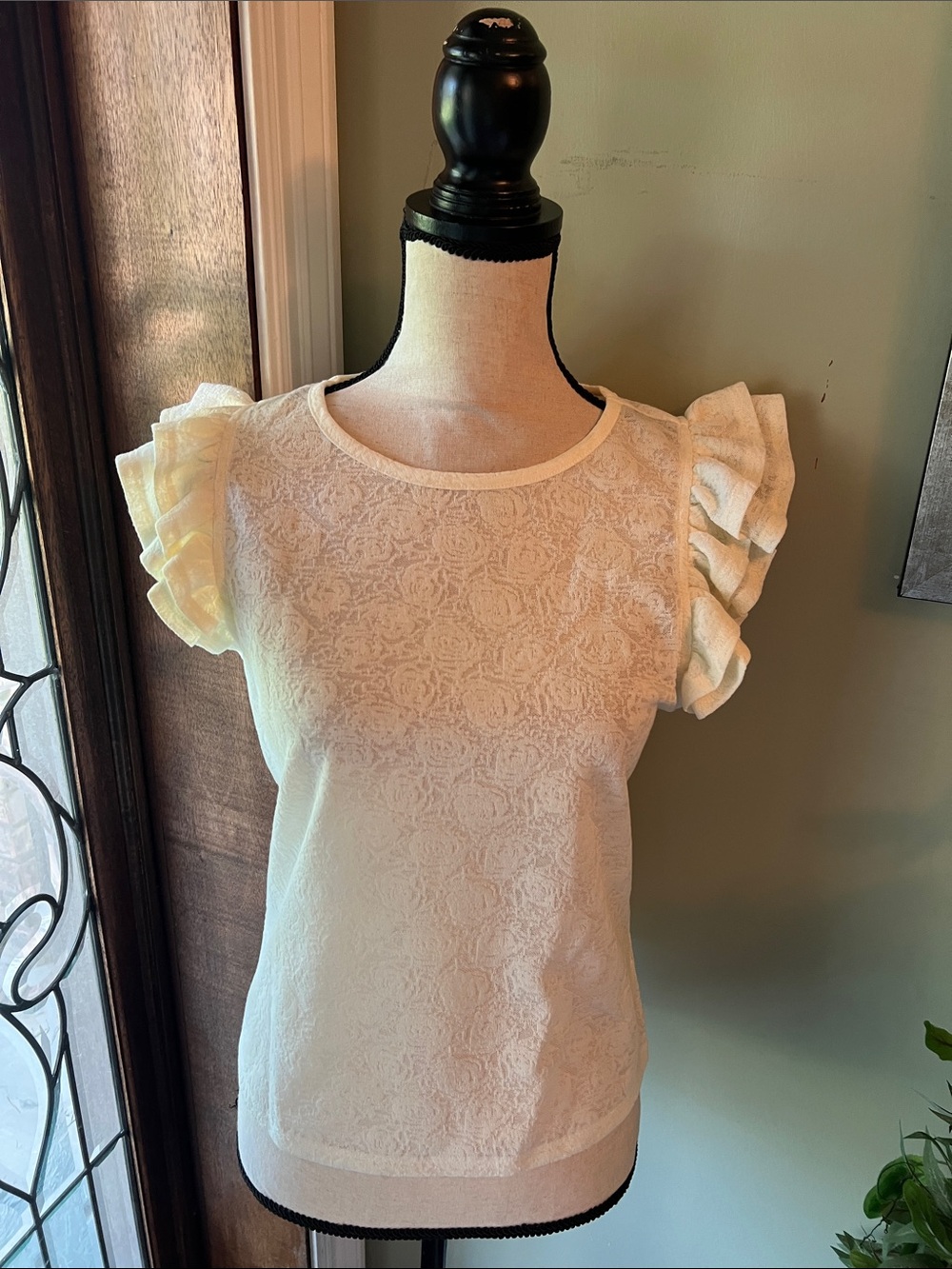 Marc NY White Ruffle Sleeve Lace-Front Women's Top